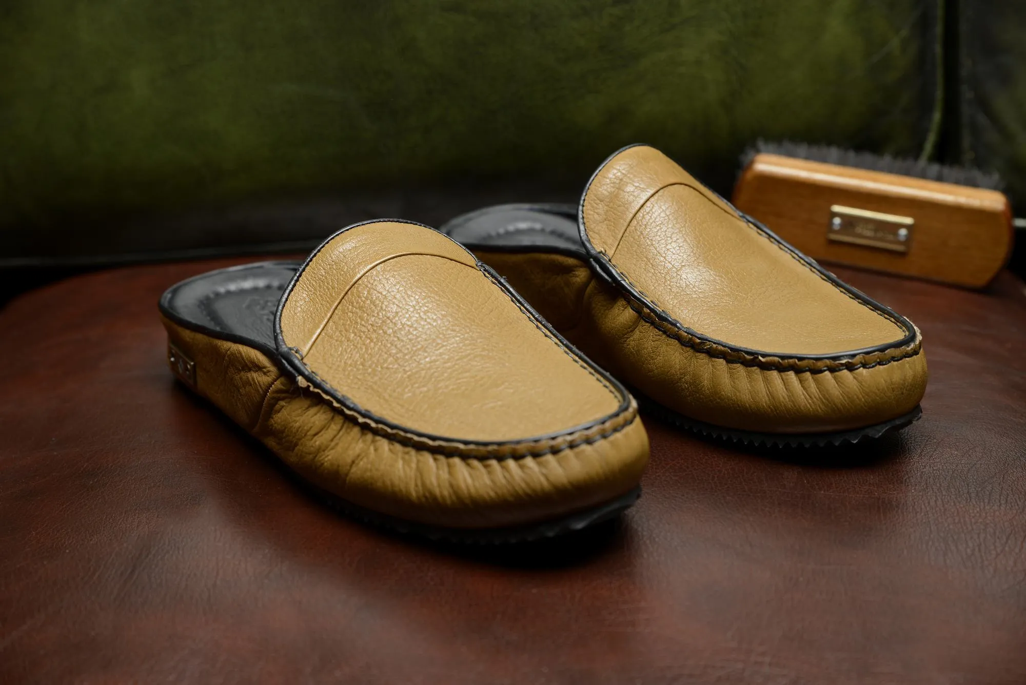 FOOT FEDERATION MOC-TOE WOMEN'S LEATHER SLIPPER WALNUT