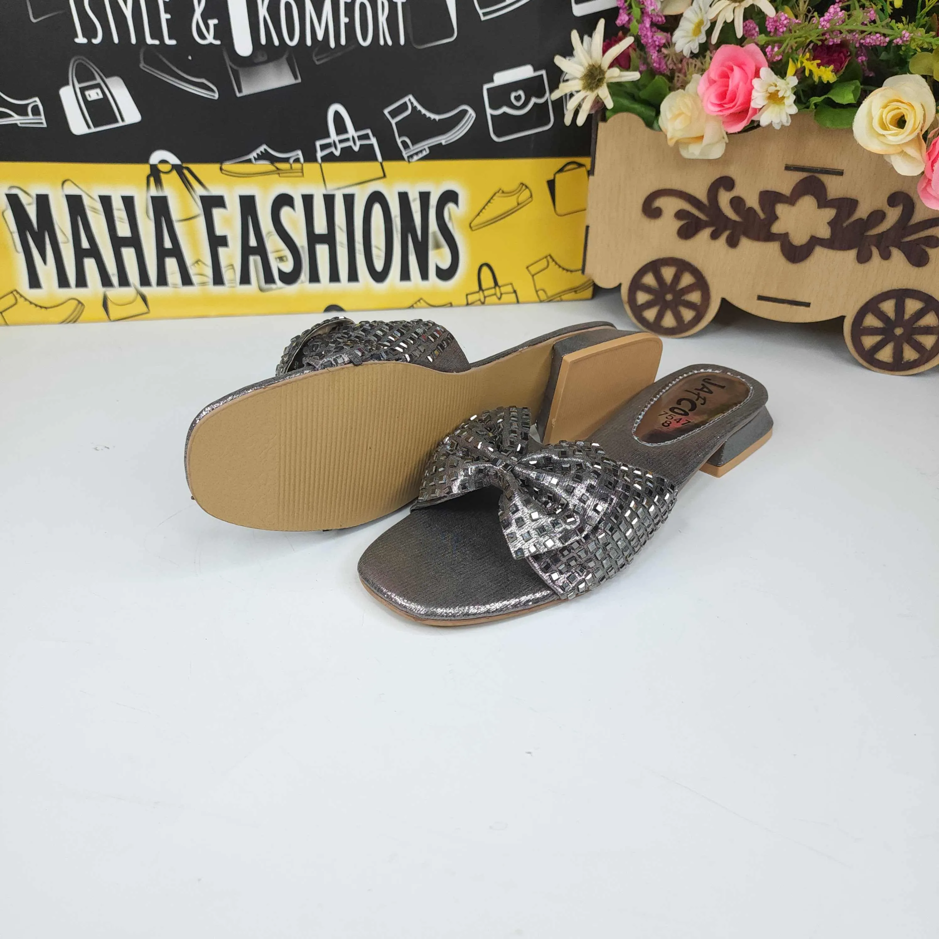 Grey Bow Slippers in Short Heel