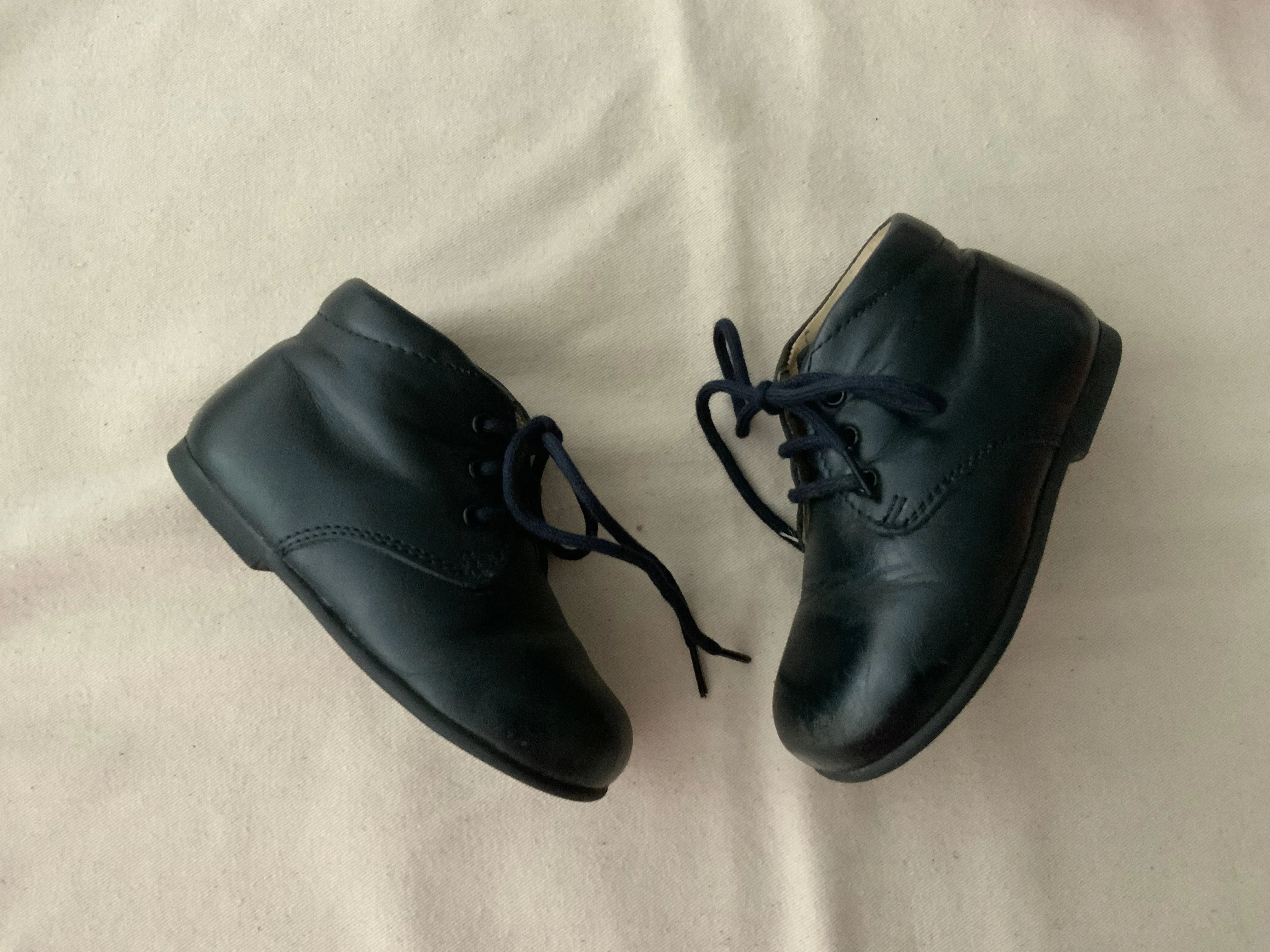Natik Navy Blue Leather Shoes Size 20 Boys Children As worn by Prince George children