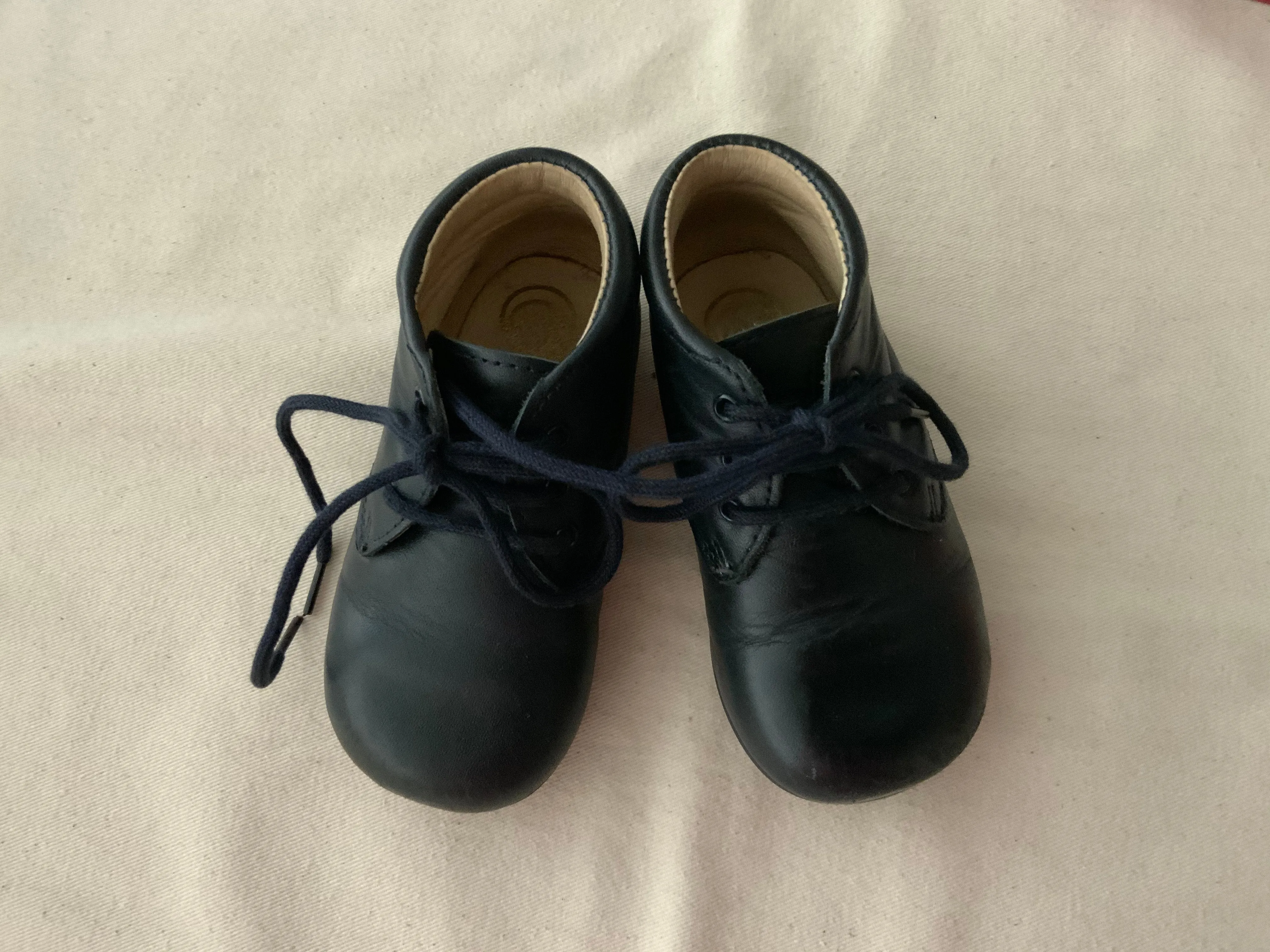 Natik Navy Blue Leather Shoes Size 20 Boys Children As worn by Prince George children