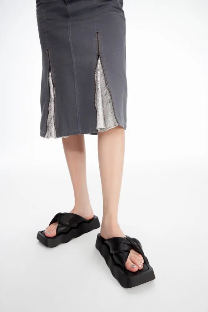 Wavy Sole Padded Knot Slippers in Black